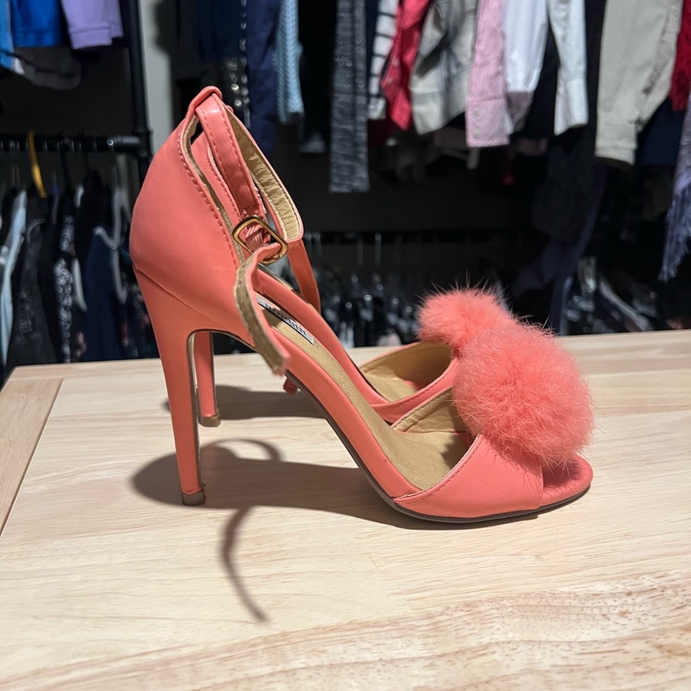 Pink heels size 7